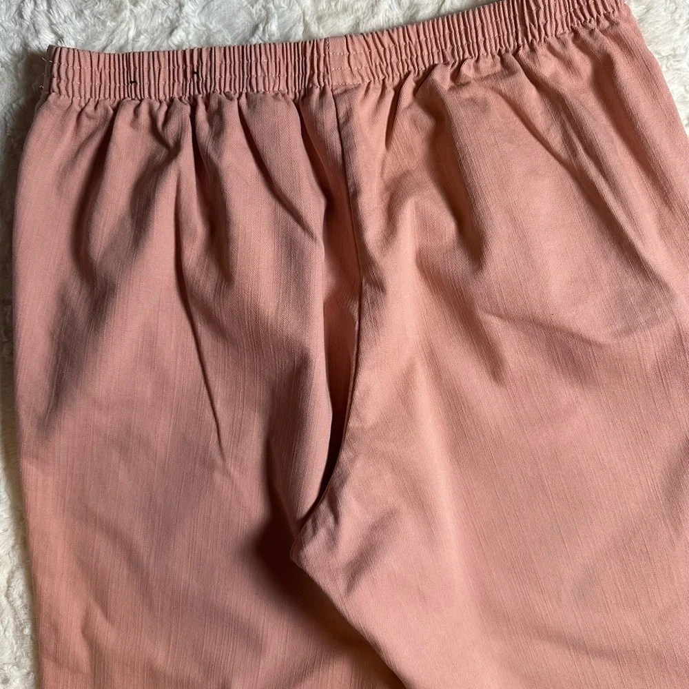 Alfred Dunner Women’s Petite Pull-On Pants Pink Size 16P Stretch Waist - Picture 1 of 7